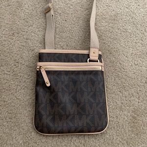 Michael Kors Crossbody